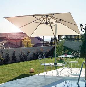 KARE ŞEMSİYE YANDAN KOLLU