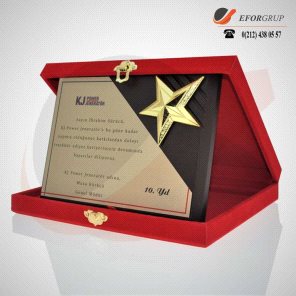 Yıldızlı Ahşap Plaket