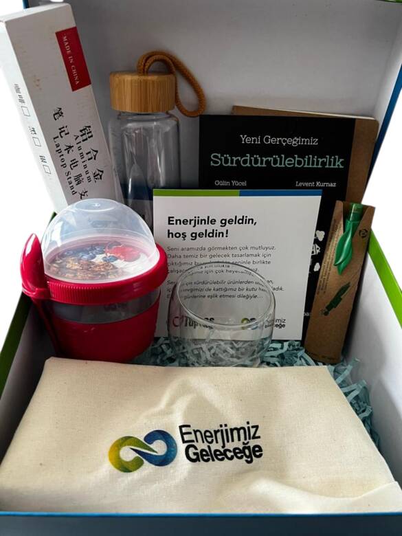 BAYİ HOŞGELDİN SETİ / DEFTER, KALEM, ÇİFT CİDARLI BARDAK, MATARA, YOĞURT KABI, LAPTOP YÜKSELTİCİ, BEZ ÇANTA