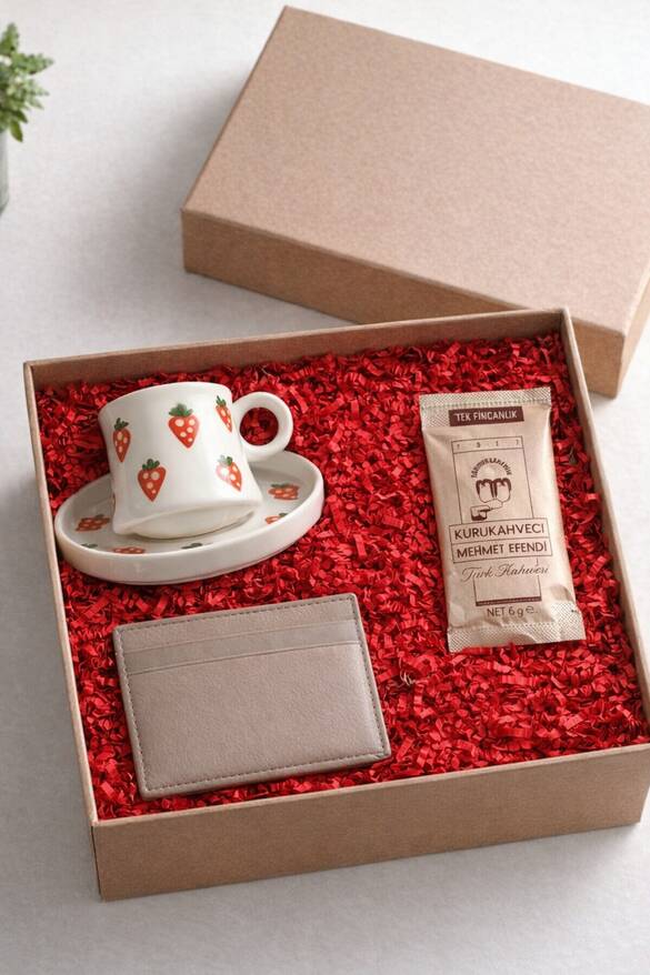 DERİ KARTLIK FİNCAN KAHVE KUTULU SET