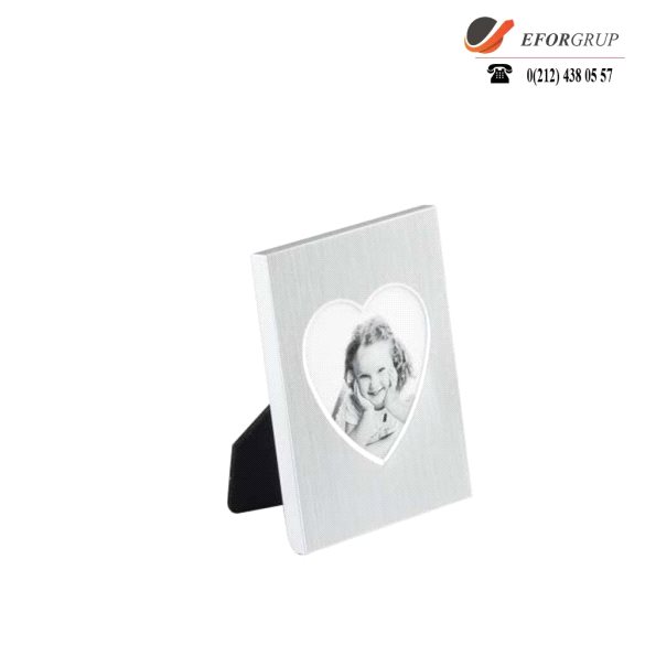 Kalp Şeklinde Resim Çerçevesi