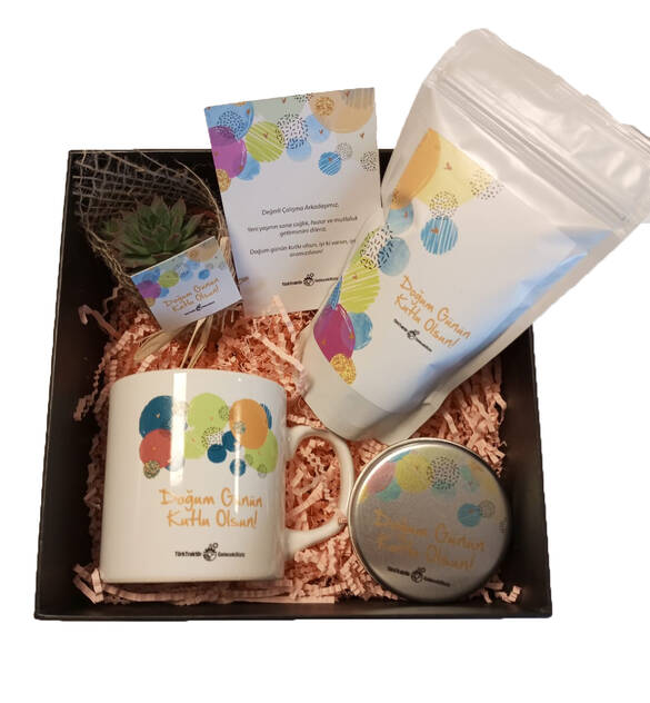 DOĞUM GÜNÜ HEDİYE KUTU SETİ